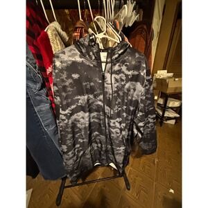 2XU TR2 Compression Men's Full Zip Hoodie Gray Camo Activewear Jacket